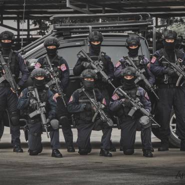 ต่อต้านการก่อการร้าย